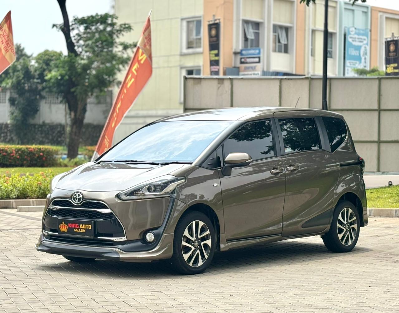 Toyota Sienta 2018